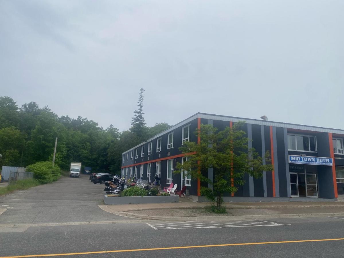 Midtown Hotel Parry Sound Exterior photo